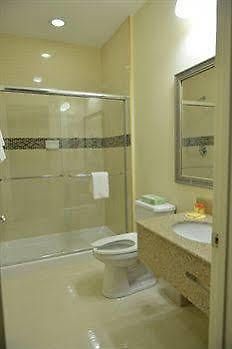 Whitney Inn & Suites Гемден Екстер'єр фото